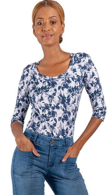 Camiseta escote collarines