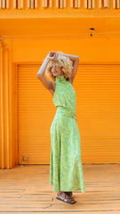 Vestido halter anudado en el cuello