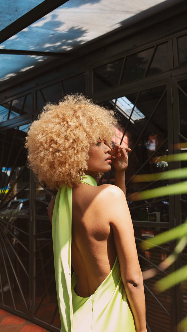 Vestido halter tipo seda